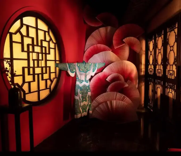 Tianleyuan Theatre Peking Opera Show