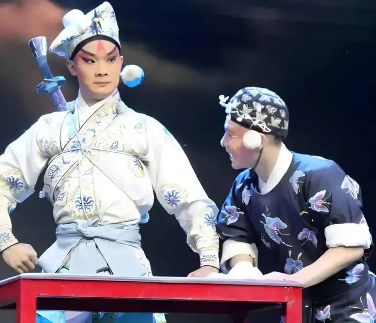 Tianleyuan Theatre Peking Opera Show