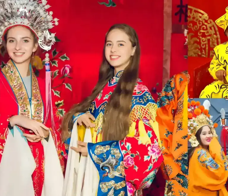 Tianleyuan Theatre Peking Opera Show