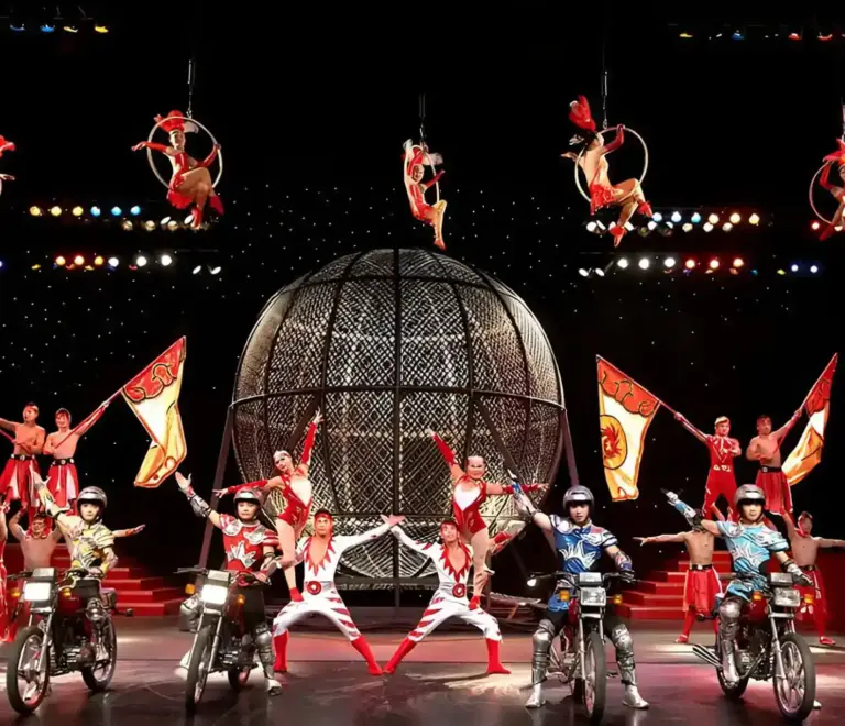 Red Theatre Acrobatics Show Red Theatre Acrobatics Show