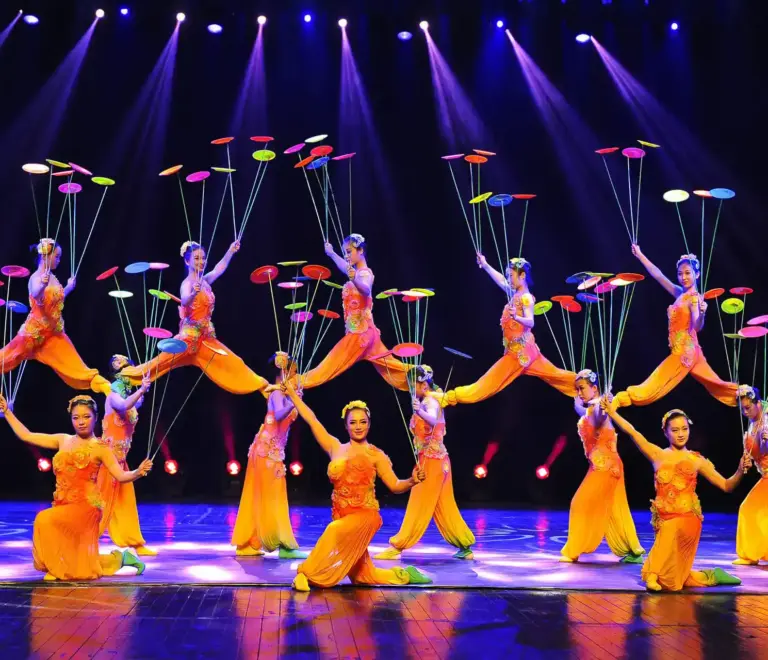 Red Theatre Acrobatics Show