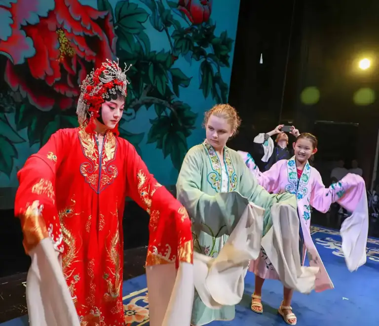 Liyuan Theatre Peking Opera Show