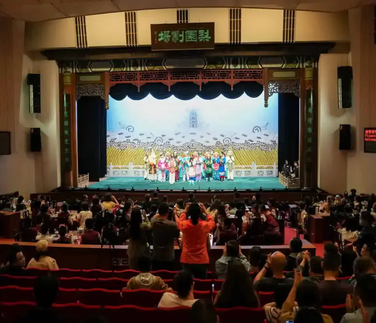 Liyuan Theatre Peking Opera Show Liyuan Theatre Peking Opera Show